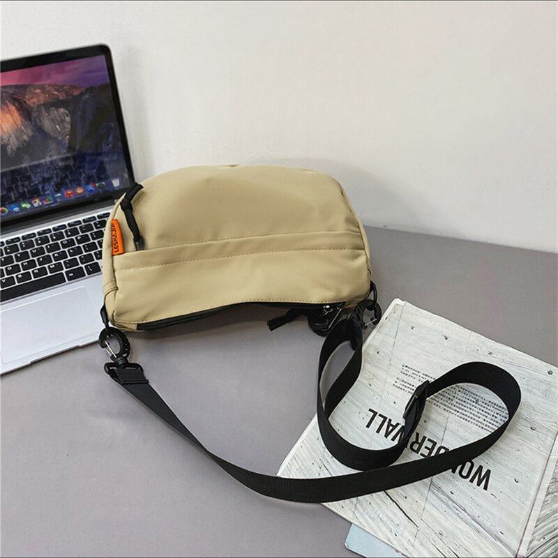 Solid Crossbody-veske For Menn Vanntett Nylonstoff Enkeltskuldervesker Multifunksjon Studentvesker Med Stor Kapasitet - Svart