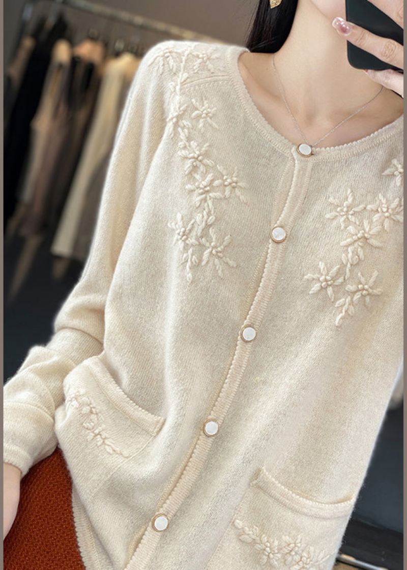 Unik Beige Blomsterknapp Cashmere Strikket Cardigan Med Lange Ermer - Beige